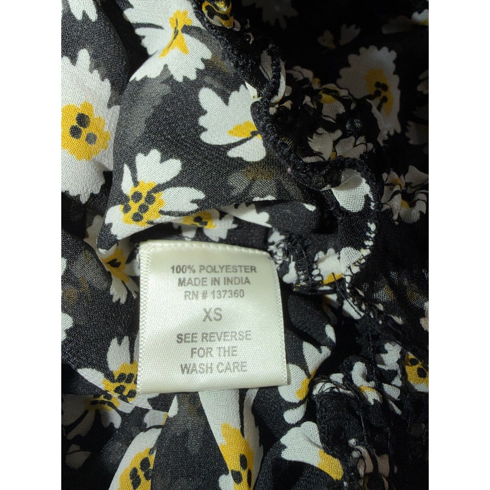 Truth NYC Womens XS Black Daisy Floral Smocked Waist Sheer Chiffon Blouse Top - Picture 4 of 5